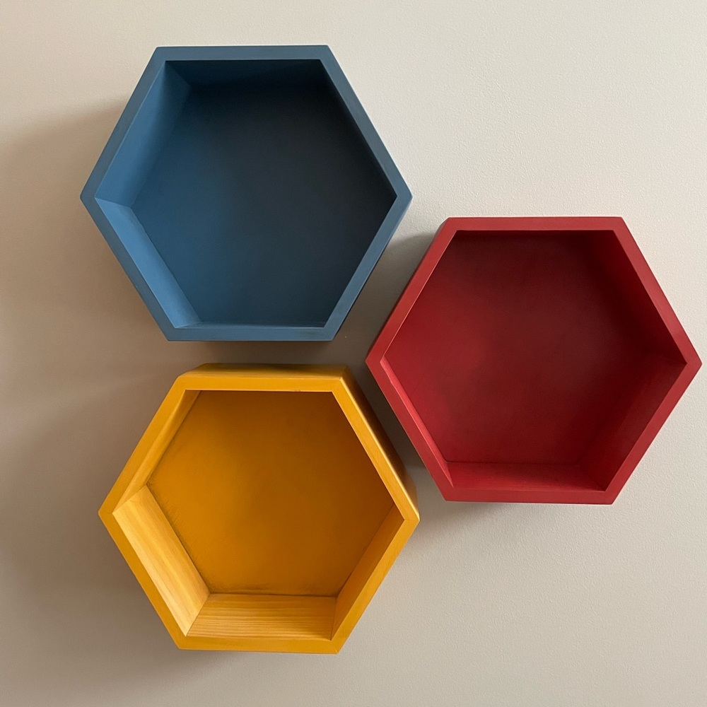 Hexagon trio